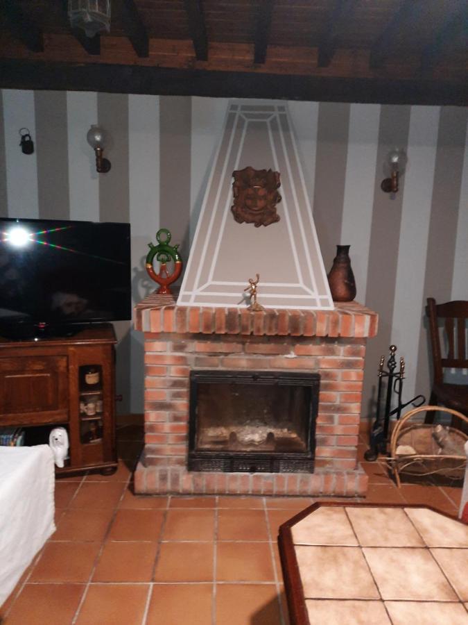 Casa De Aldea Florentina Arenas De Cabrales Eksteriør bilde